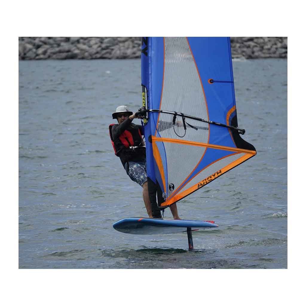 Windsurf Foiling Peter with Ezzy Sail and Starboard Foil